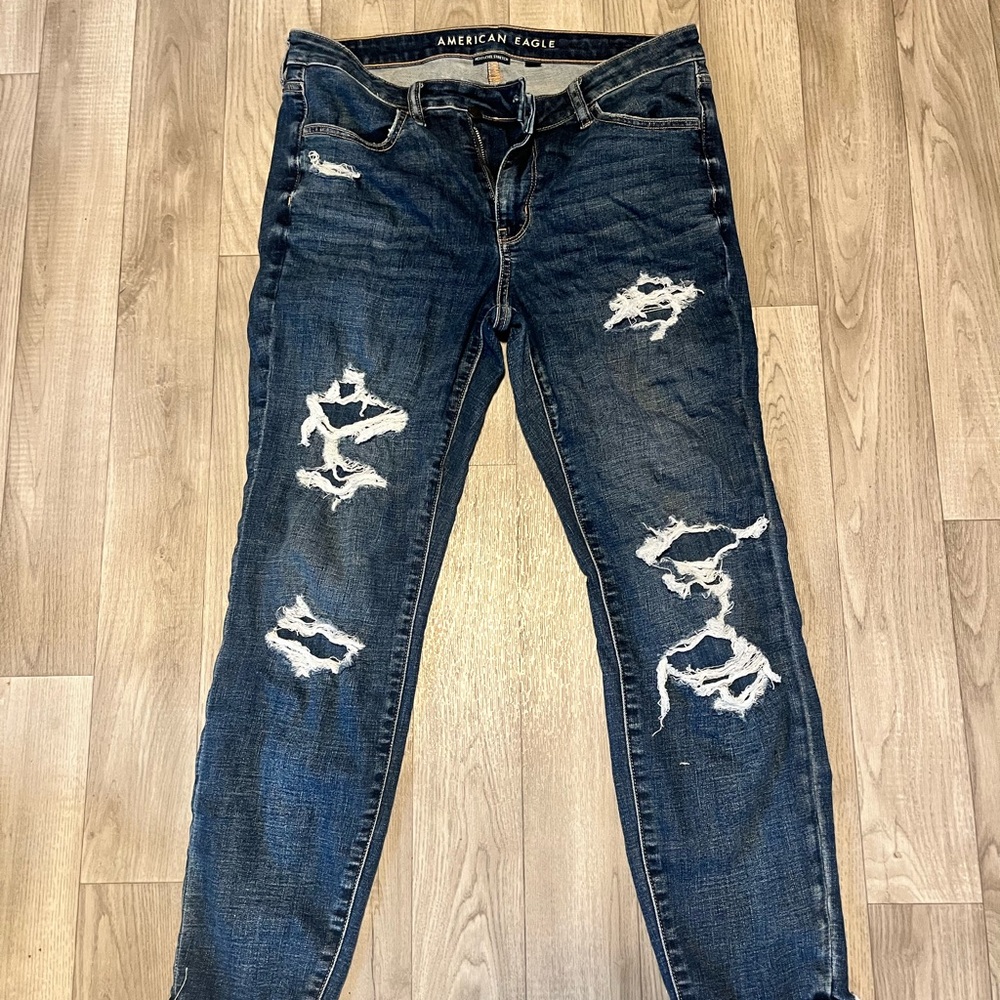 American Eagle Outfitters Women's Distressed Blue Skinny Jeans